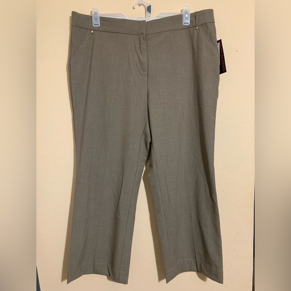 Briggs New York Pants - Briggs Women’s Stretch Capri Pants Size 18W